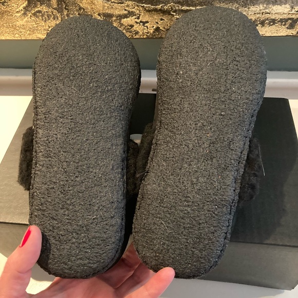 Sorel Slippers - Picture 2 of 4